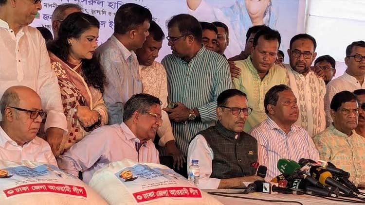 Awami League general secretary Obaidul Quader speaks to the media on 28 July 2024